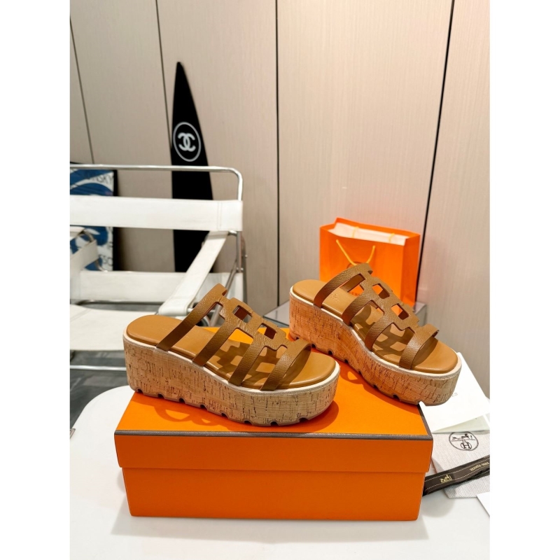 H**mes sandals